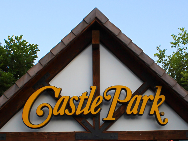 Castle Park sign